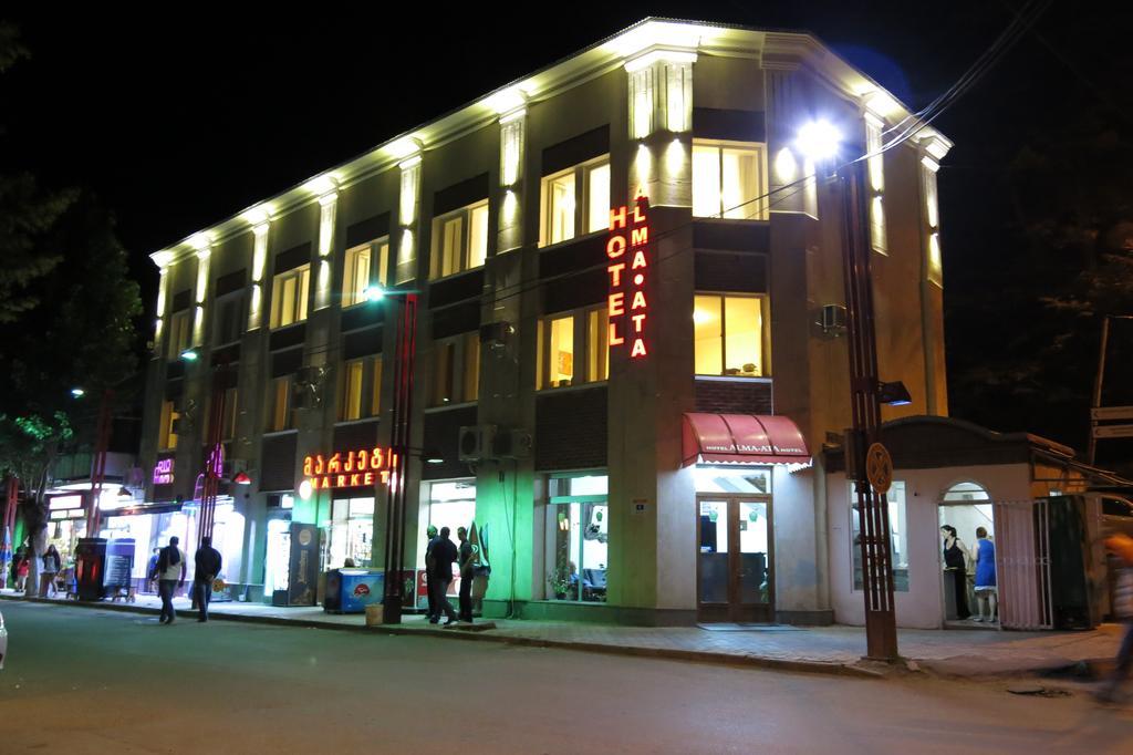 Alma-Ata Hotel Bordżomi Zewnętrze zdjęcie